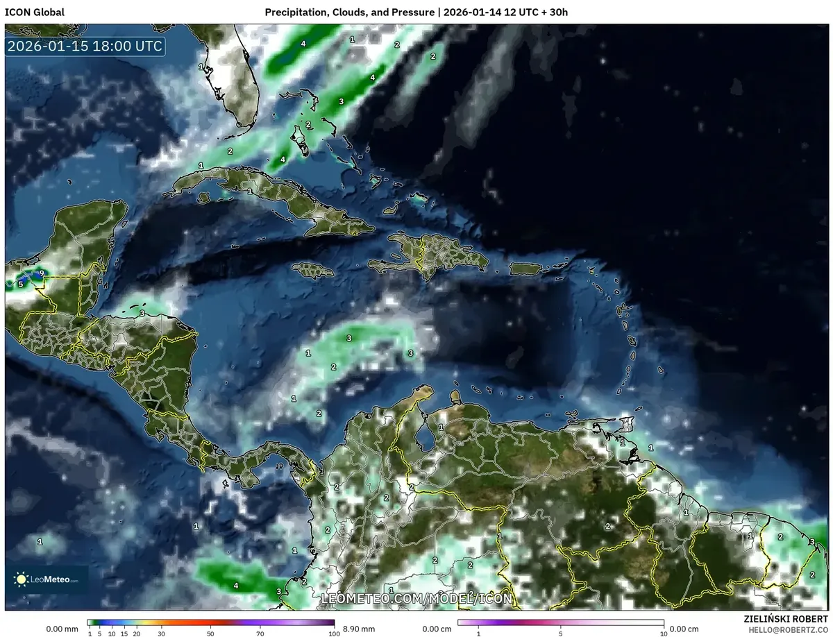 Formación de nubes y lluvia vespertina – 15 de enero de 2026